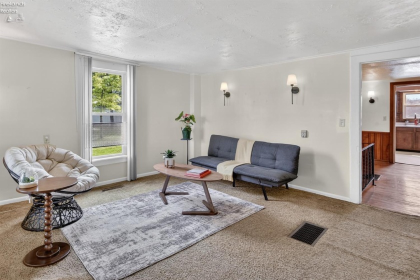 45089 E Hamilton St, Oberlin, 44074, 3 Bedrooms Bedrooms, ,2 BathroomsBathrooms,Residential,For Sale,E Hamilton St,20261236