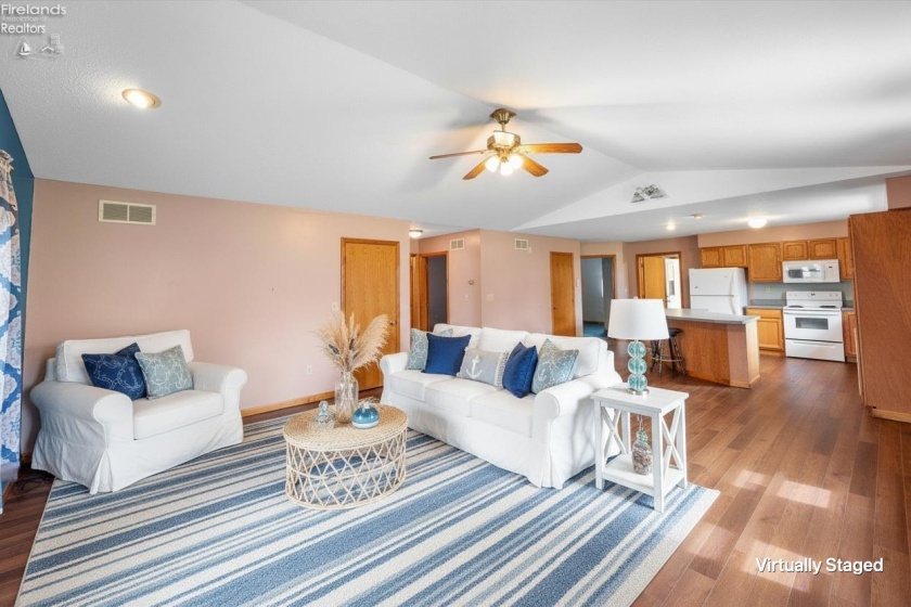 715 Cherry Avenue, Lakeside, 43440, 3 Bedrooms Bedrooms, ,3 BathroomsBathrooms,Residential,For Sale,Cherry,20261122