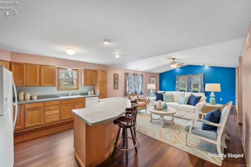 715 Cherry Avenue, Lakeside, 43440, 3 Bedrooms Bedrooms, ,3 BathroomsBathrooms,Residential,For Sale,Cherry,20261122