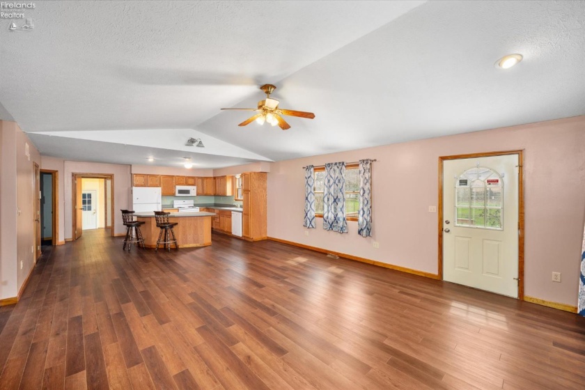 715 Cherry Avenue, Lakeside, 43440, 3 Bedrooms Bedrooms, ,3 BathroomsBathrooms,Residential,For Sale,Cherry,20261122