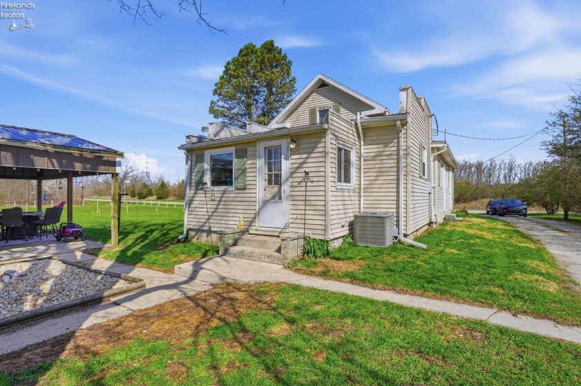 1444 County Road 50, Tiffin, 44883, 3 Bedrooms Bedrooms, ,1 BathroomBathrooms,Residential,For Sale,County Road 50,20261173