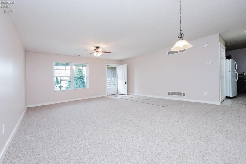 4716 Lake Court, Sandusky, 44870, 2 Bedrooms Bedrooms, ,2 BathroomsBathrooms,Residential,For Sale,Lake Court,20261198