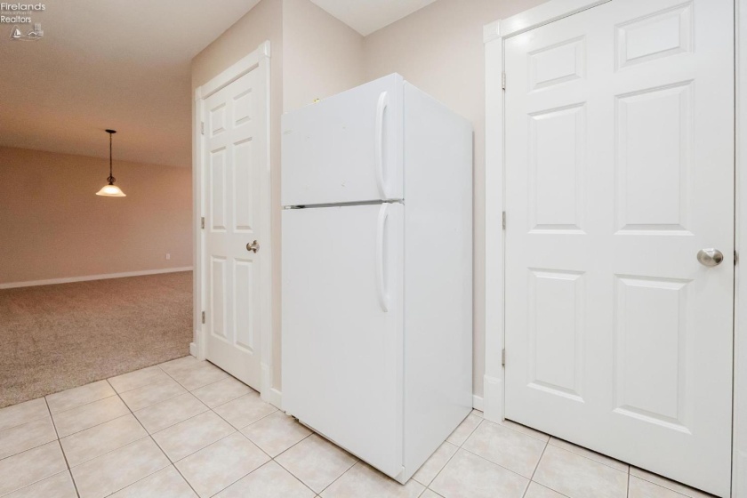 4716 Lake Court, Sandusky, 44870, 2 Bedrooms Bedrooms, ,2 BathroomsBathrooms,Residential,For Sale,Lake Court,20261198