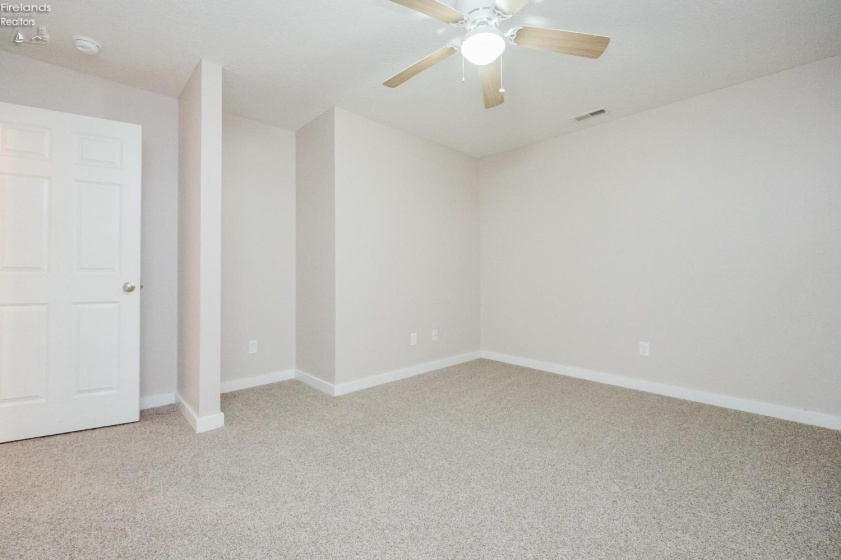 4716 Lake Court, Sandusky, 44870, 2 Bedrooms Bedrooms, ,2 BathroomsBathrooms,Residential,For Sale,Lake Court,20261198