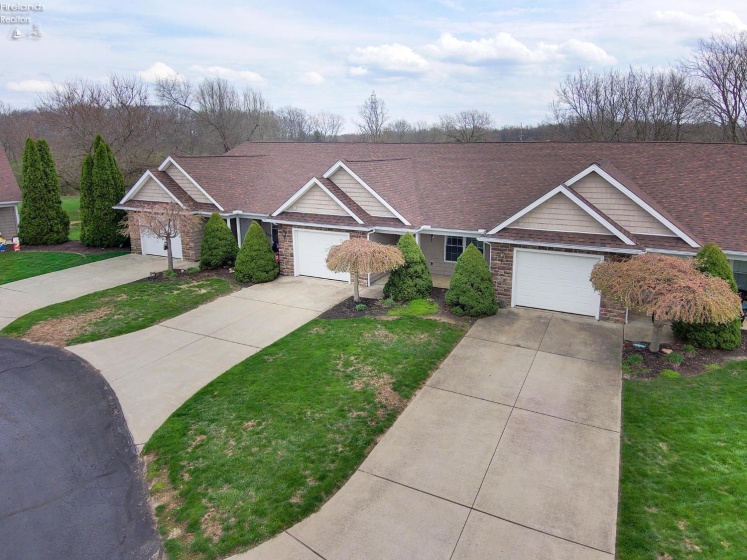 4716 Lake Court, Sandusky, 44870, 2 Bedrooms Bedrooms, ,2 BathroomsBathrooms,Residential,For Sale,Lake Court,20261198