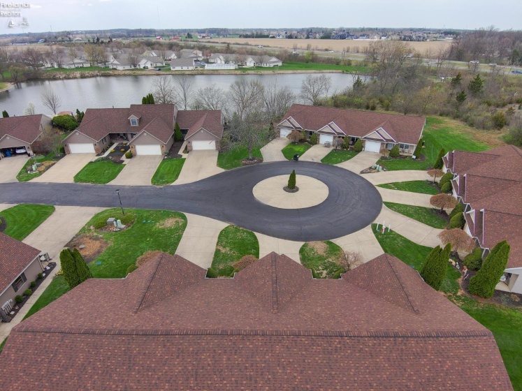 4716 Lake Court, Sandusky, 44870, 2 Bedrooms Bedrooms, ,2 BathroomsBathrooms,Residential,For Sale,Lake Court,20261198