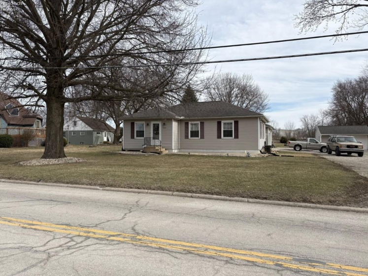 7959 Main Street, Bellevue, 44811, 3 Bedrooms Bedrooms, ,1 BathroomBathrooms,Residential,For Sale,Main,20261239