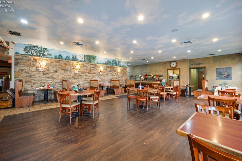 4415 Liberty Avenue, Vermilion, 44089, ,Commercial,For Sale,Liberty,20261243