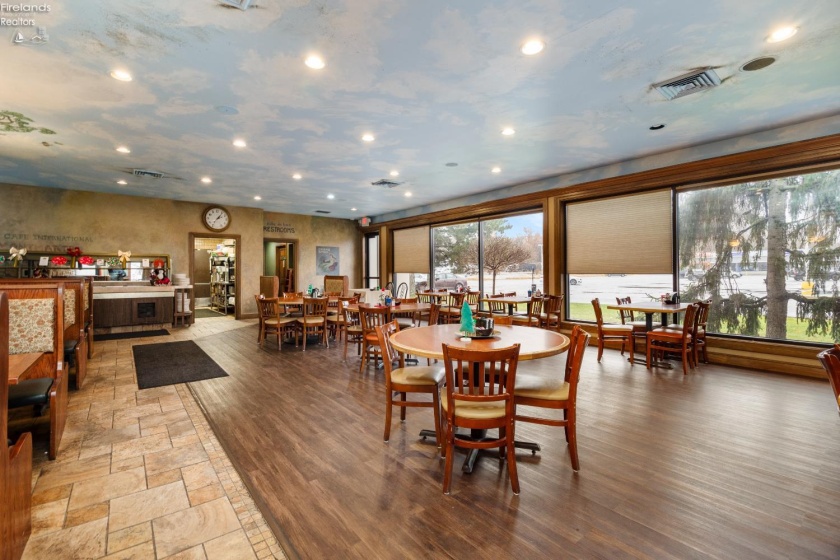 4415 Liberty Avenue, Vermilion, 44089, ,Commercial,For Sale,Liberty,20261243