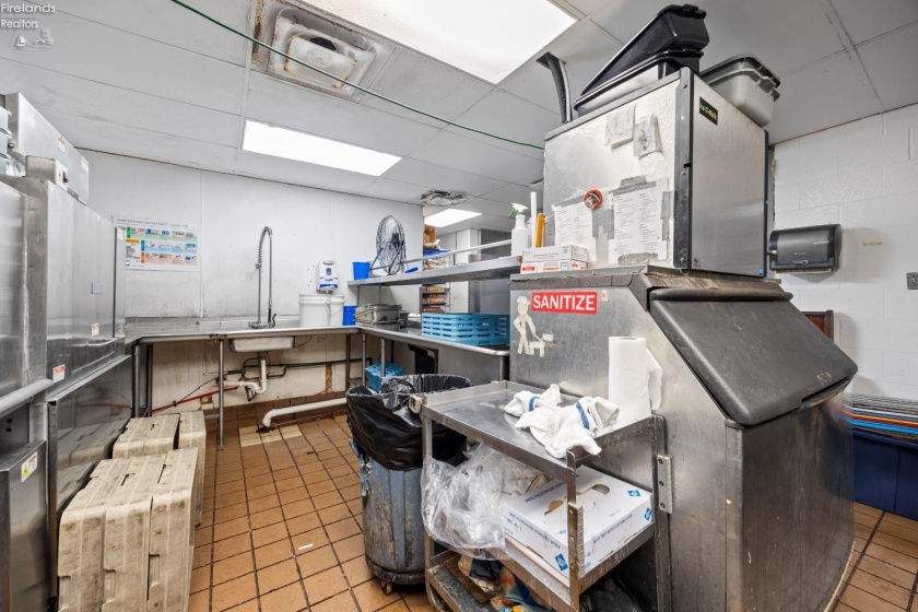 4415 Liberty Avenue, Vermilion, 44089, ,Commercial,For Sale,Liberty,20261243