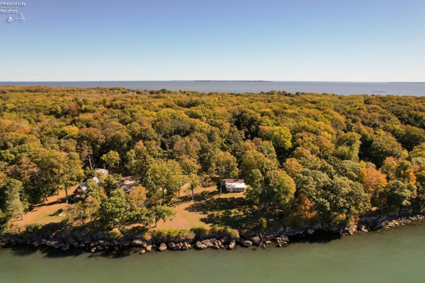 1741 Put In Bay Road, Put-In-Bay, 43456, 2 Bedrooms Bedrooms, ,1 BathroomBathrooms,Residential,For Sale,Put In Bay,20261190