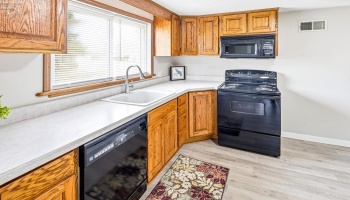 824 Everett Road, Fremont, 43420, 2 Bedrooms Bedrooms, ,1 BathroomBathrooms,Residential,For Sale,Everett,20261045