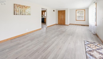 824 Everett Road, Fremont, 43420, 2 Bedrooms Bedrooms, ,1 BathroomBathrooms,Residential,For Sale,Everett,20261045