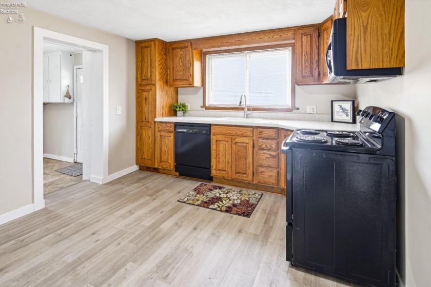 824 Everett Road, Fremont, 43420, 2 Bedrooms Bedrooms, ,1 BathroomBathrooms,Residential,For Sale,Everett,20261045