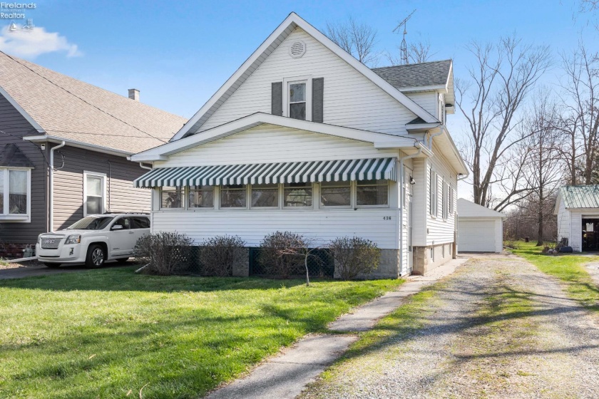 426 Locust Street, Oak Harbor, 43449, 3 Bedrooms Bedrooms, ,1 BathroomBathrooms,Residential,For Sale,Locust,20261129