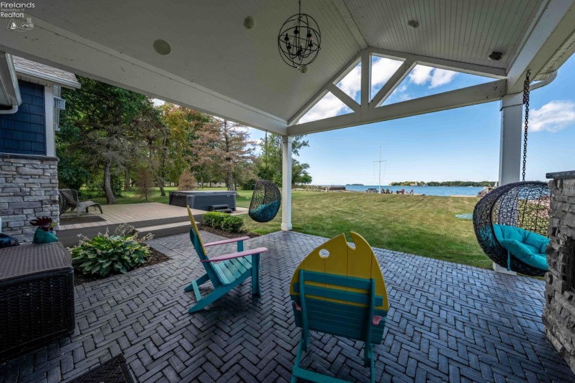 1049 SR 357, Put-In-Bay, 43456, 4 Bedrooms Bedrooms, ,3 BathroomsBathrooms,Residential,For Sale,SR 357,20261250
