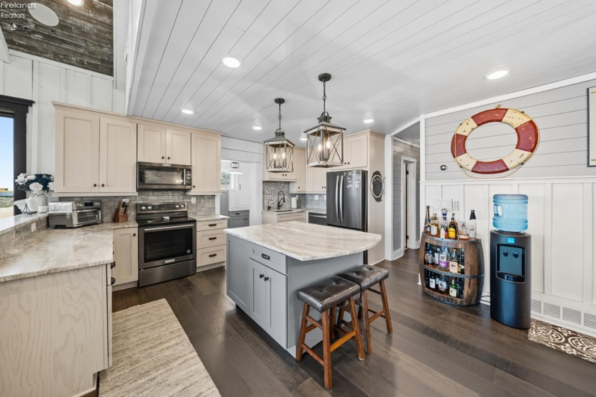 1049 SR 357, Put-In-Bay, 43456, 4 Bedrooms Bedrooms, ,3 BathroomsBathrooms,Residential,For Sale,SR 357,20261250