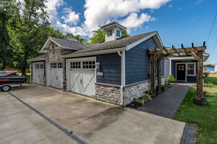 1049 SR 357, Put-In-Bay, 43456, 4 Bedrooms Bedrooms, ,3 BathroomsBathrooms,Residential,For Sale,SR 357,20261250