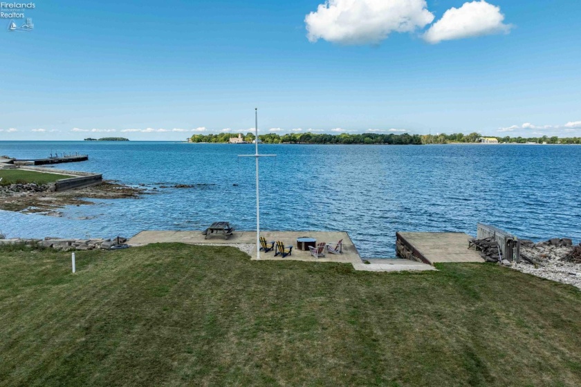 1049 SR 357, Put-In-Bay, 43456, 4 Bedrooms Bedrooms, ,3 BathroomsBathrooms,Residential,For Sale,SR 357,20261250