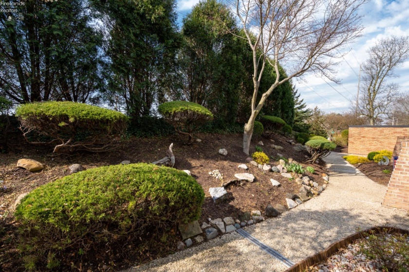 1110 By The Shores Drive, Huron, 44839, 2 Bedrooms Bedrooms, ,2 BathroomsBathrooms,Residential,For Sale,By The Shores,20261219