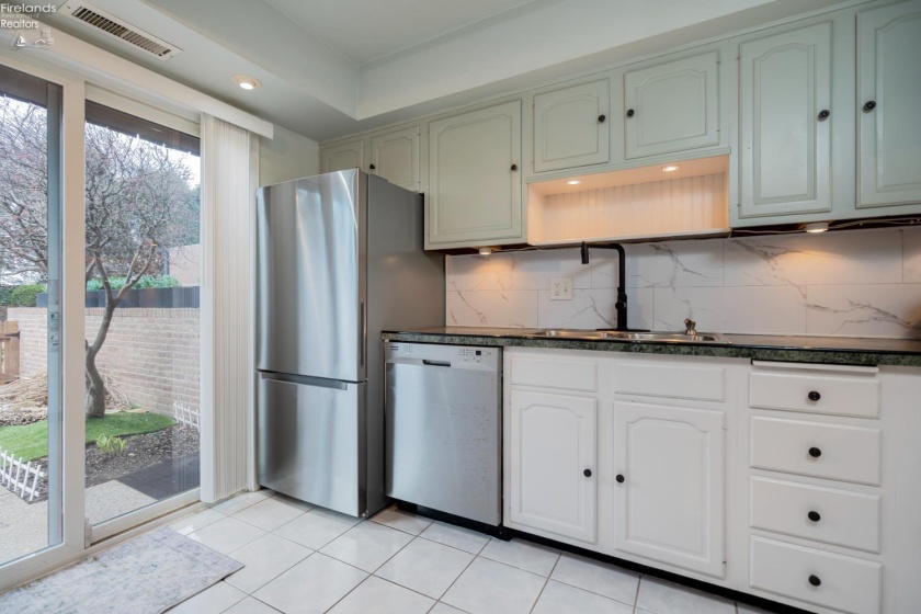 1110 By The Shores Drive, Huron, 44839, 2 Bedrooms Bedrooms, ,2 BathroomsBathrooms,Residential,For Sale,By The Shores,20261219