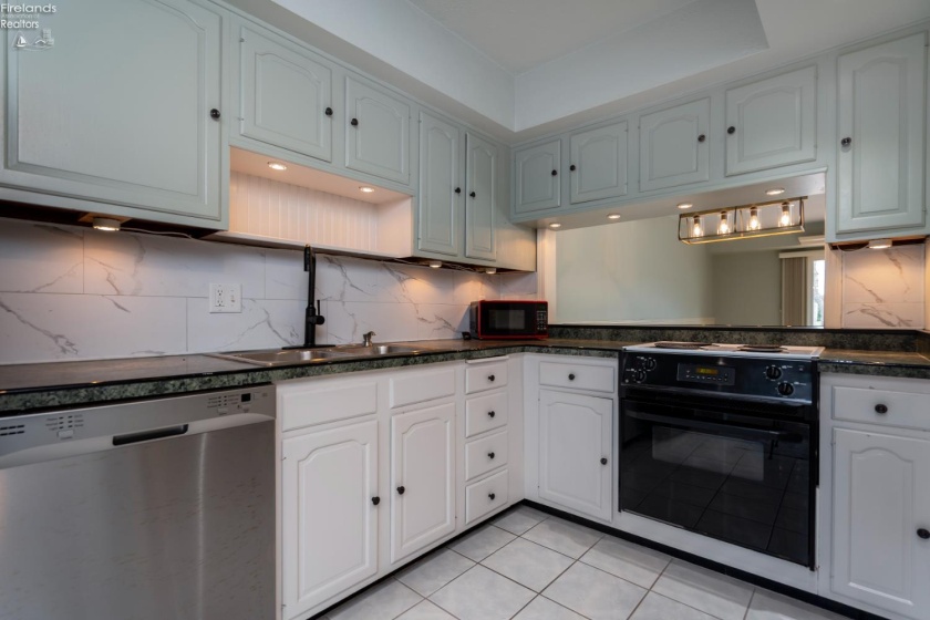 1110 By The Shores Drive, Huron, 44839, 2 Bedrooms Bedrooms, ,2 BathroomsBathrooms,Residential,For Sale,By The Shores,20261219