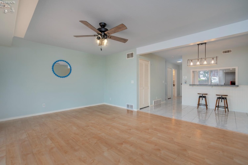 1110 By The Shores Drive, Huron, 44839, 2 Bedrooms Bedrooms, ,2 BathroomsBathrooms,Residential,For Sale,By The Shores,20261219