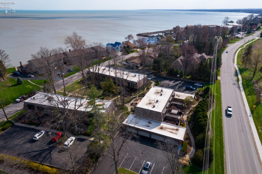 1110 By The Shores Drive, Huron, 44839, 2 Bedrooms Bedrooms, ,2 BathroomsBathrooms,Residential,For Sale,By The Shores,20261219