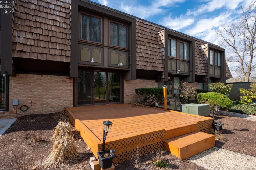 1110 By The Shores Drive, Huron, 44839, 2 Bedrooms Bedrooms, ,2 BathroomsBathrooms,Residential,For Sale,By The Shores,20261219