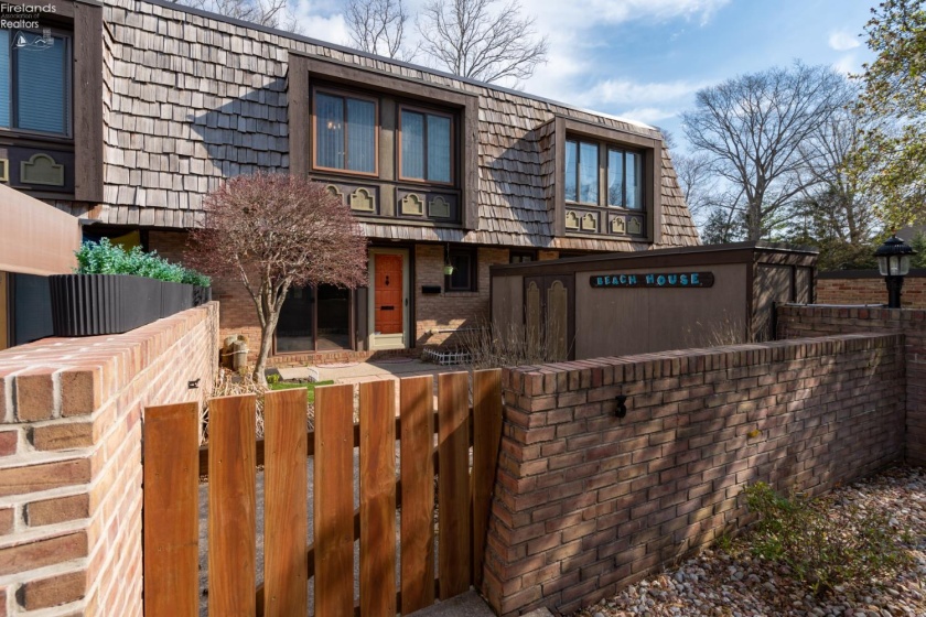 1110 By The Shores Drive, Huron, 44839, 2 Bedrooms Bedrooms, ,2 BathroomsBathrooms,Residential,For Sale,By The Shores,20261219