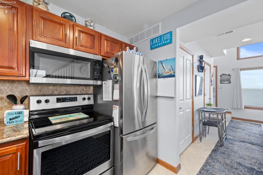 1371 Cleveland Road, Huron, 44839, 1 Bedroom Bedrooms, ,2 BathroomsBathrooms,Residential,For Sale,Cleveland,20261193