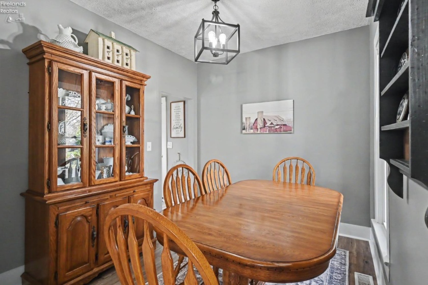 92 Main Street, New London, 44851, 3 Bedrooms Bedrooms, ,2 BathroomsBathrooms,Residential,For Sale,Main Street,20261260