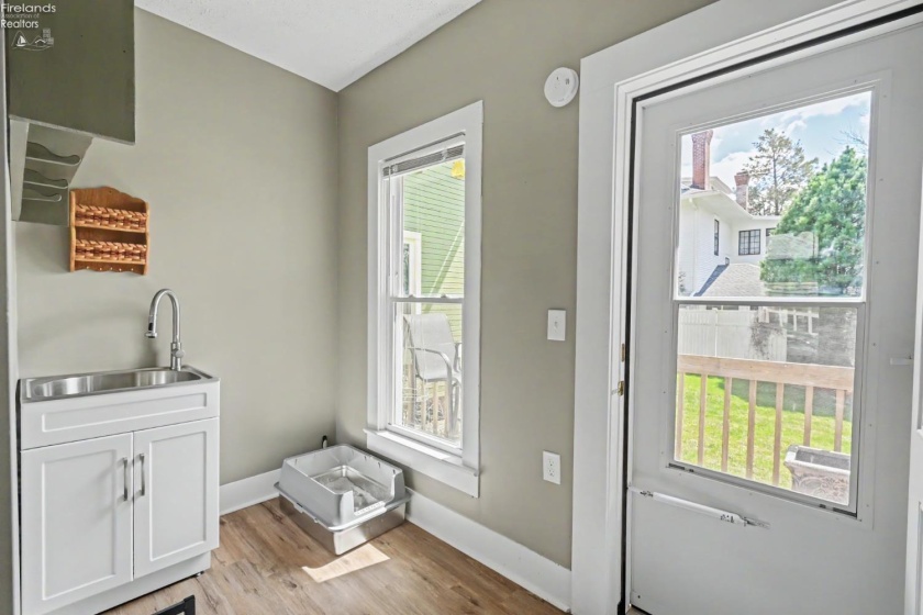 92 Main Street, New London, 44851, 3 Bedrooms Bedrooms, ,2 BathroomsBathrooms,Residential,For Sale,Main Street,20261260