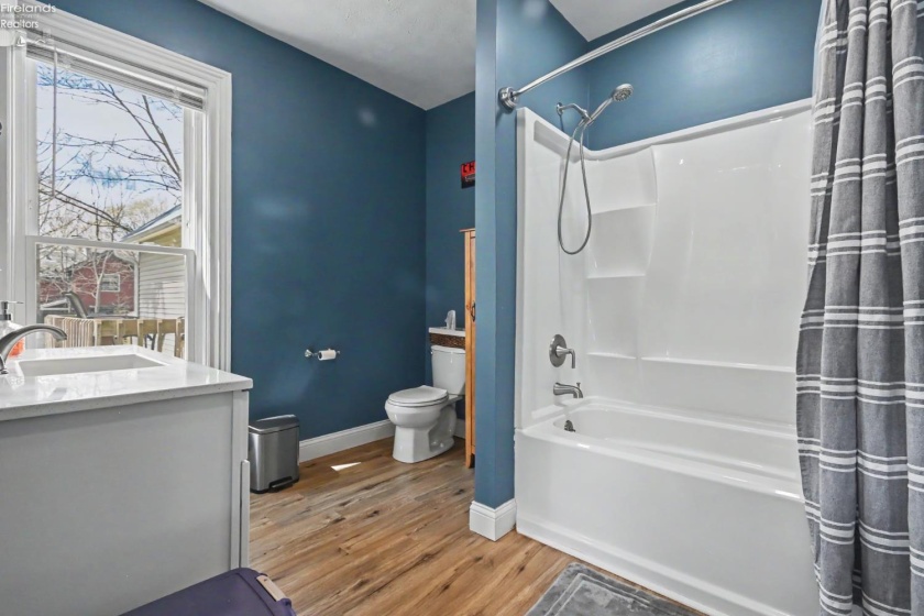 92 Main Street, New London, 44851, 3 Bedrooms Bedrooms, ,2 BathroomsBathrooms,Residential,For Sale,Main Street,20261260