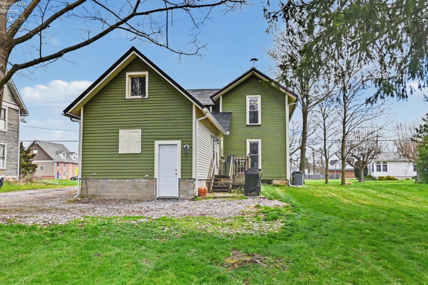 92 Main Street, New London, 44851, 3 Bedrooms Bedrooms, ,2 BathroomsBathrooms,Residential,For Sale,Main Street,20261260