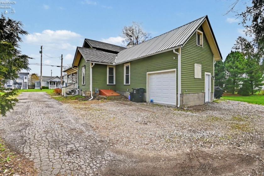 92 Main Street, New London, 44851, 3 Bedrooms Bedrooms, ,2 BathroomsBathrooms,Residential,For Sale,Main Street,20261260