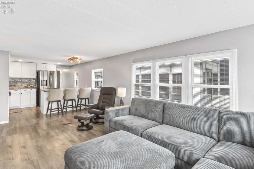 8696 Bayshore Road, Marblehead, 43440, 2 Bedrooms Bedrooms, ,1 BathroomBathrooms,Residential,For Sale,Bayshore,20261265