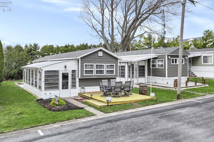 8696 Bayshore Road, Marblehead, 43440, 2 Bedrooms Bedrooms, ,1 BathroomBathrooms,Residential,For Sale,Bayshore,20261265