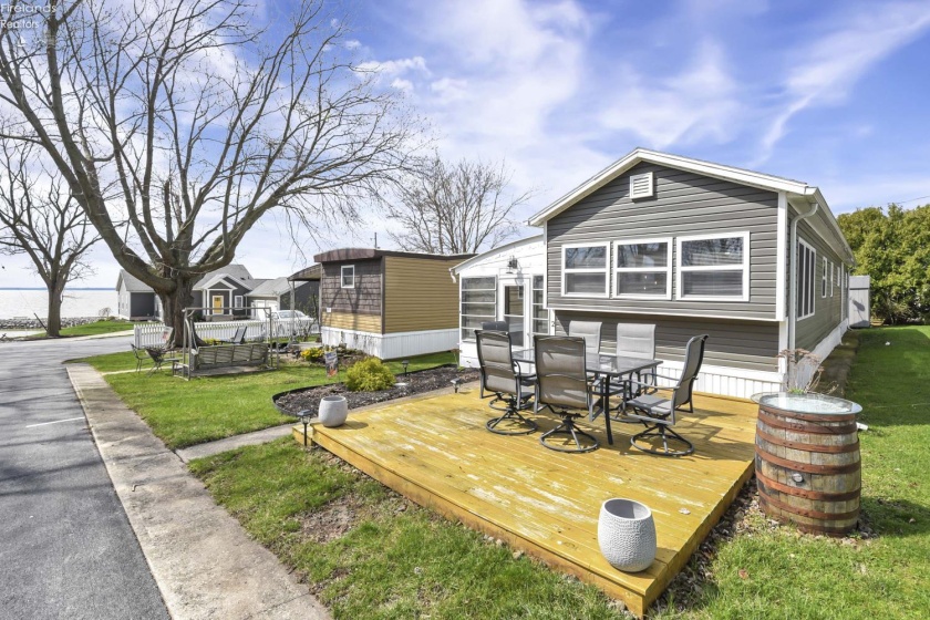 8696 Bayshore Road, Marblehead, 43440, 2 Bedrooms Bedrooms, ,1 BathroomBathrooms,Residential,For Sale,Bayshore,20261265