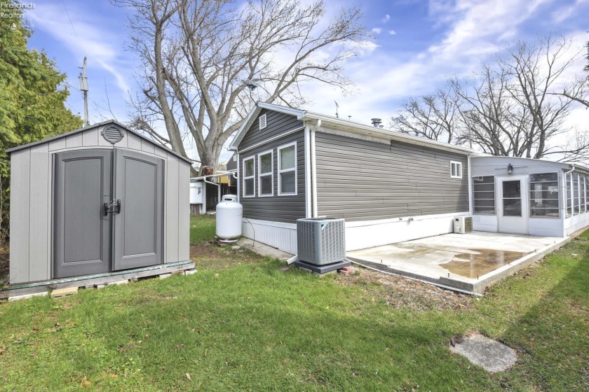 8696 Bayshore Road, Marblehead, 43440, 2 Bedrooms Bedrooms, ,1 BathroomBathrooms,Residential,For Sale,Bayshore,20261265