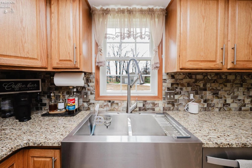 4611 Columbus Avenue, Sandusky, 44870, 3 Bedrooms Bedrooms, ,2 BathroomsBathrooms,Residential,For Sale,Columbus,20261074