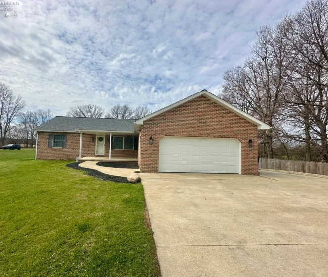 4611 Columbus Avenue, Sandusky, 44870, 3 Bedrooms Bedrooms, ,2 BathroomsBathrooms,Residential,For Sale,Columbus,20261074