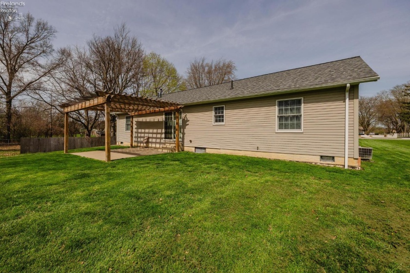 4611 Columbus Avenue, Sandusky, 44870, 3 Bedrooms Bedrooms, ,2 BathroomsBathrooms,Residential,For Sale,Columbus,20261074