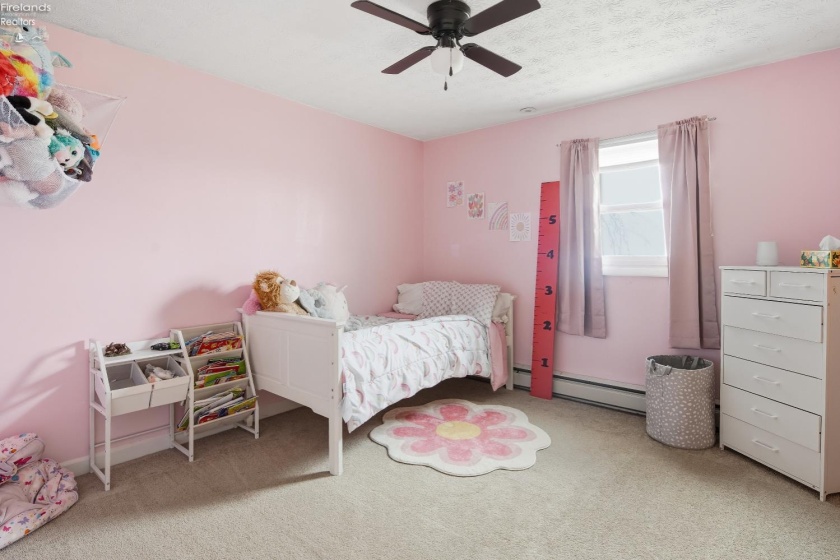 557 Maple Street, Clyde, 43410, 4 Bedrooms Bedrooms, ,3 BathroomsBathrooms,Residential,For Sale,Maple,20261183