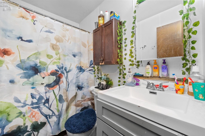 2220 Fallen Timber Drive, Sandusky, 44870, 4 Bedrooms Bedrooms, ,1 BathroomBathrooms,Residential,For Sale,Fallen Timber,20261207