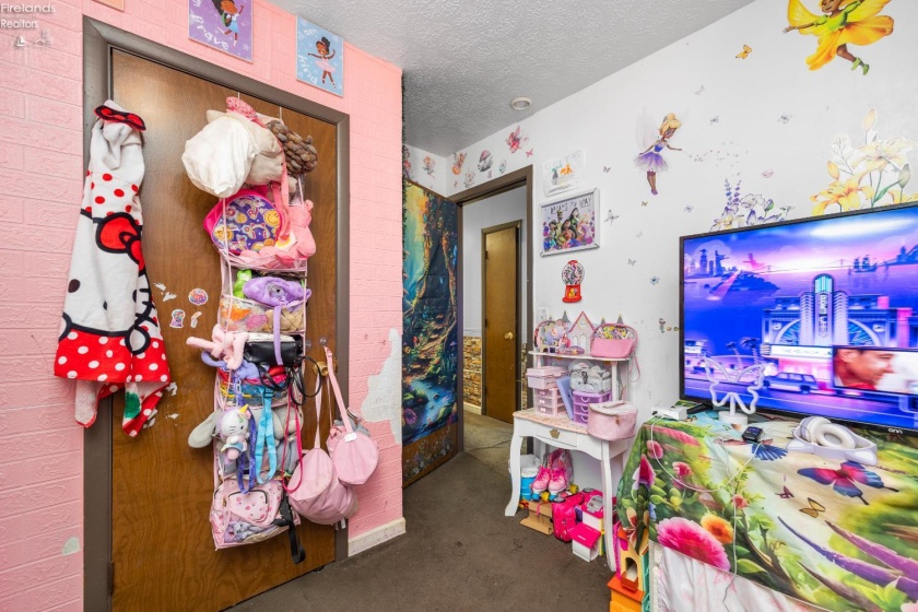 2220 Fallen Timber Drive, Sandusky, 44870, 4 Bedrooms Bedrooms, ,1 BathroomBathrooms,Residential,For Sale,Fallen Timber,20261207