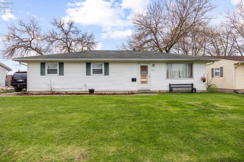 2220 Fallen Timber Drive, Sandusky, 44870, 4 Bedrooms Bedrooms, ,1 BathroomBathrooms,Residential,For Sale,Fallen Timber,20261207