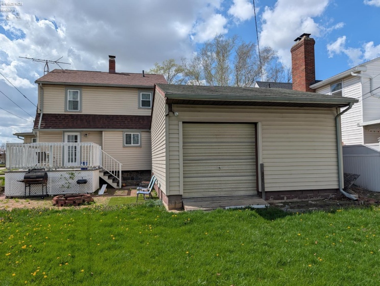 819 Rawson Avenue, Fremont, 43420, 3 Bedrooms Bedrooms, ,2 BathroomsBathrooms,Residential,For Sale,Rawson,20261269