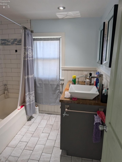 819 Rawson Avenue, Fremont, 43420, 3 Bedrooms Bedrooms, ,2 BathroomsBathrooms,Residential,For Sale,Rawson,20261269