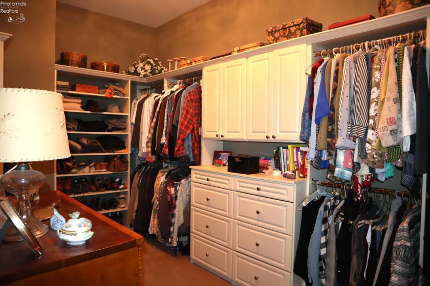 2961 Ridge Road, Norwalk, 44857, 4 Bedrooms Bedrooms, ,5 BathroomsBathrooms,Residential,For Sale,Ridge,20254369